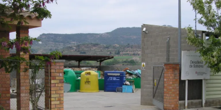 Solsona i Sant Llorenç apliquen restriccions a la gestió de les deixalles pel coronavirus