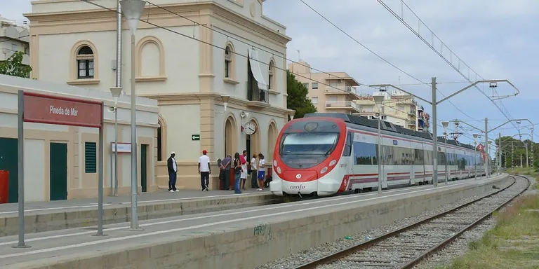Renfe prepara un pujada de preus dels bitllets de Rodalies