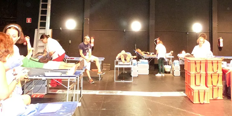 Avui, Marató de Sang a La Sala