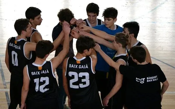 El Junior Masculí cau per un punt contra el Bàsquet Teresianes en un partit vibrant