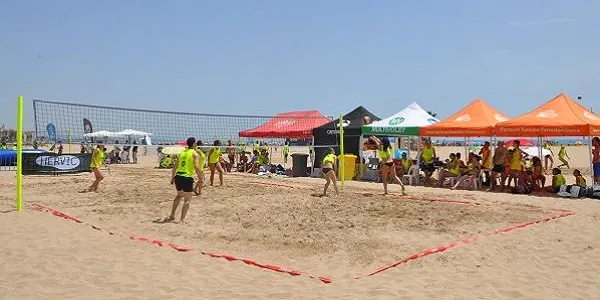 La segona edició del torneig Open Multivolei arriba a Torredembarra aquest cap de setmana
