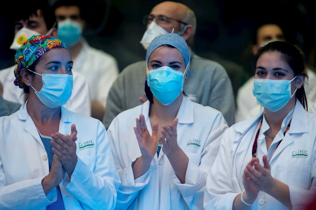 La calderina Elena López, infermera de l’hospital Germans Trias i Pujol de Badalona, ens explicarà com ha afectat la pandèmia en la seva feina. Avui, 12 de maig, és el Dia Mundial de la Infermeria