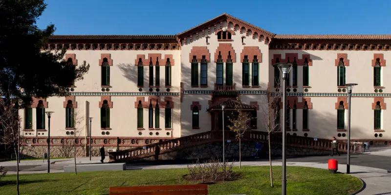 Els Hospitals del Vallès continuen reduint els ingressos per Covid però el risc de brot és encara molt alt
