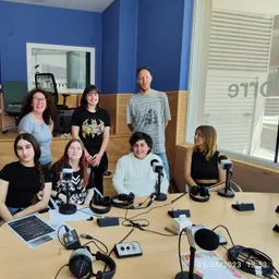 #333 - Entrevista als guanyadors del certamen de Sant Jordi de l'Institut Ramon de la Torre - episode art