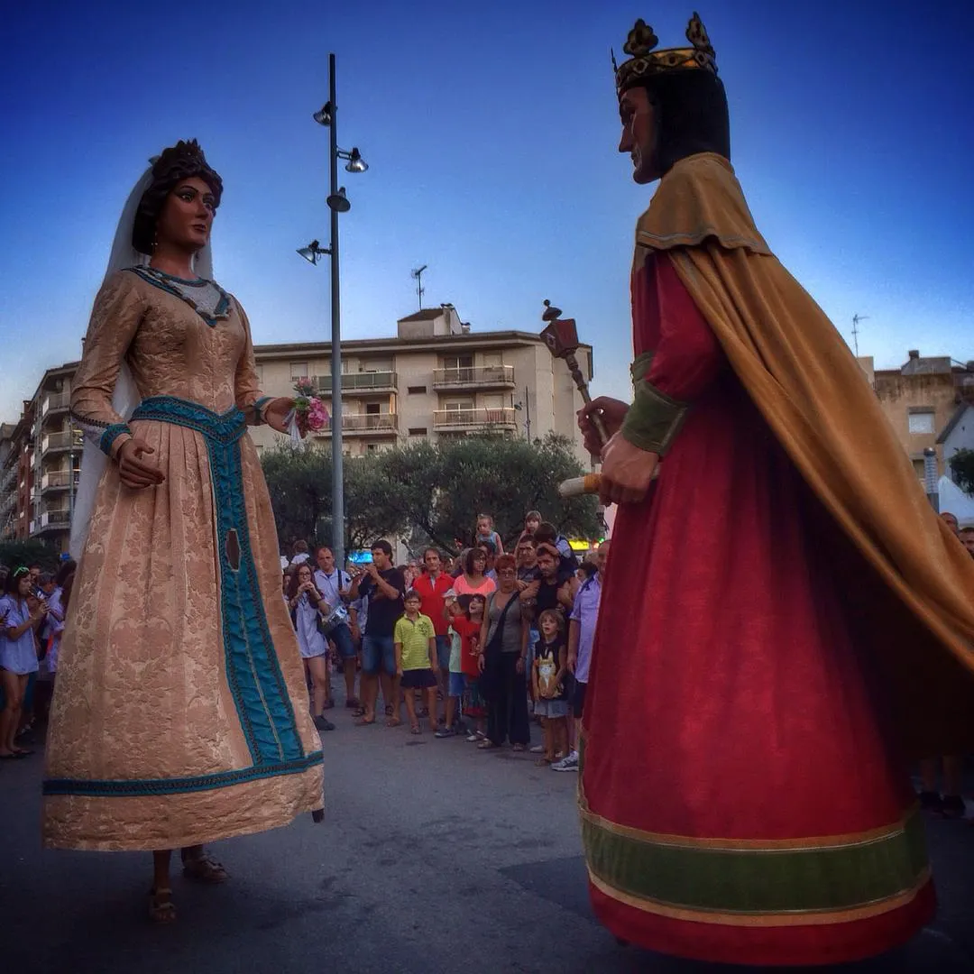 Els Gegants de Pineda enceten temporada a Cabrils
