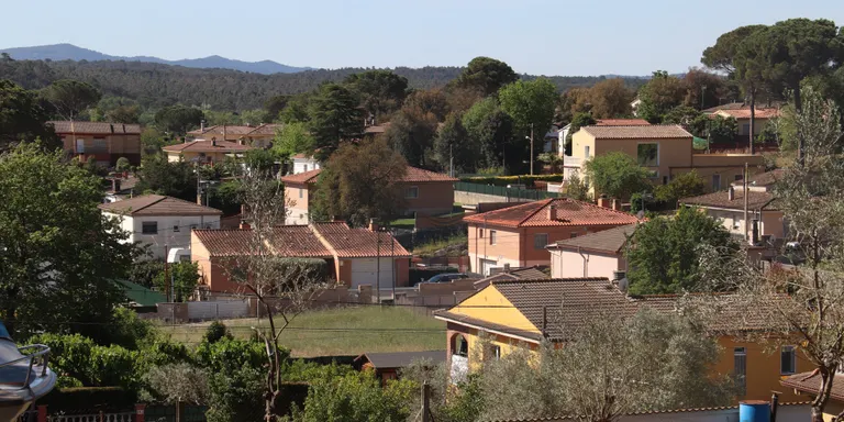 Els alcaldables de la Selva proposen més vigilància i mobilitzar habitatges buits per acabar amb les ocupacions