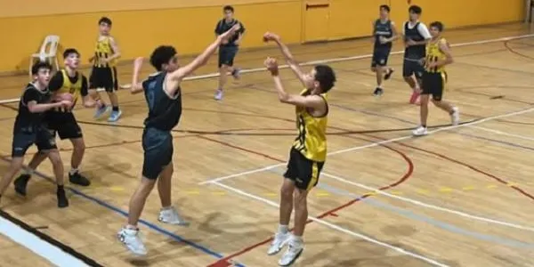 El Cadet masculí ‘Negre’ del CB Altafulla s’endú el duel directe davant l’AE Manyanet Reus ‘Verd’ (52-48)