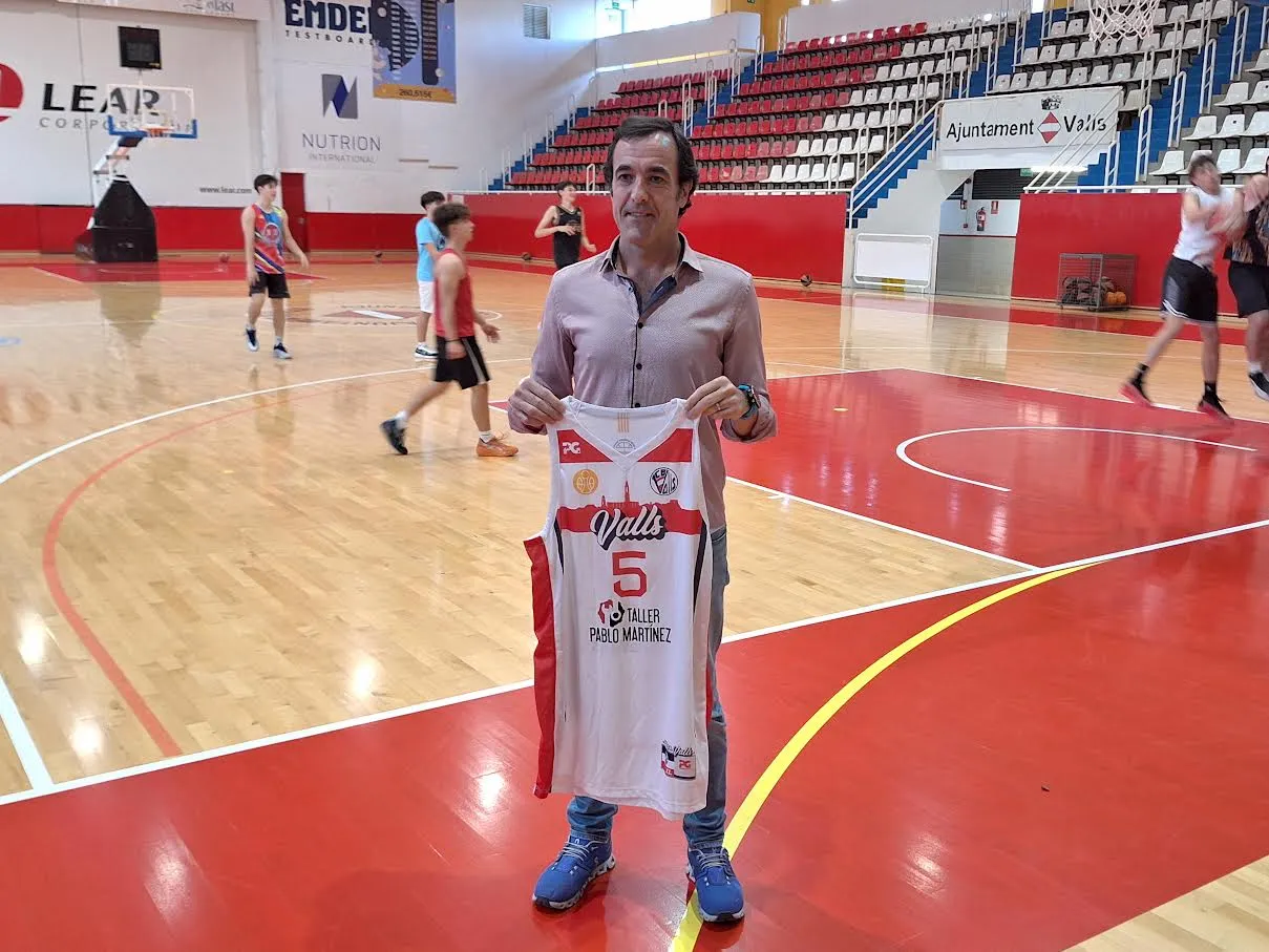 El CB Valls presenta a Miki Larraz com a nou entrenador
