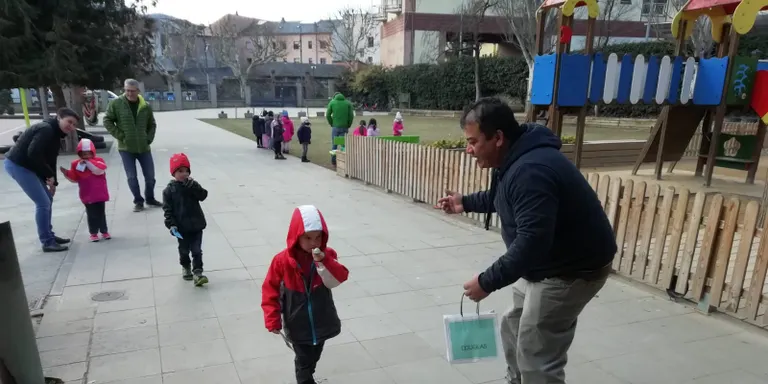 L'Escola Pau Claris celebra una matinal intercultural