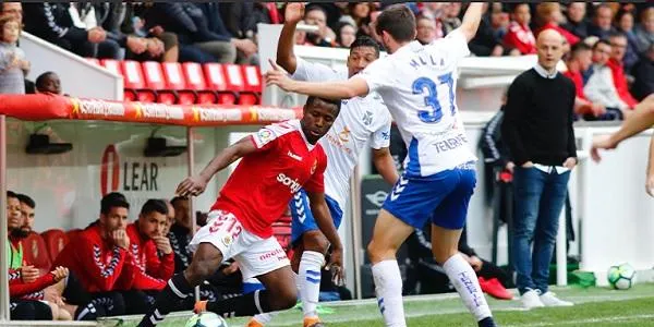 El Nàstic cau per 1 a 2 davant del Tenerife en la novena derrota de la temporada al Nou Estadi