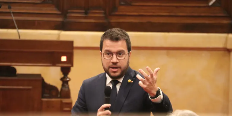 Aragonès torna a convidar Junts a la taula de diàleg i Batet demana "reflexionar" i "una estratègia que impliqui tothom"