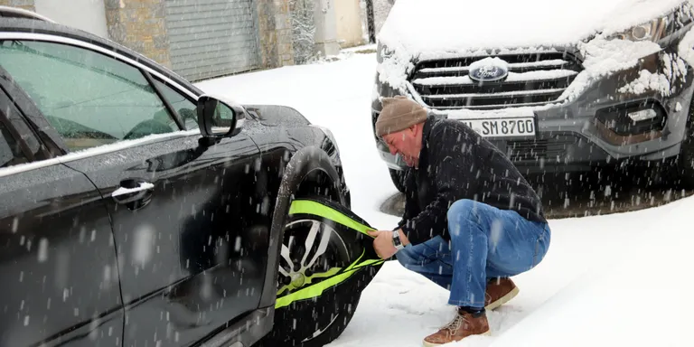 Una dotzena de carreteres afectades per la neu, principalment al Pallars Sobirà, l'Aran i l'Alta Ribagorça