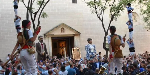 Torredembarra celebra el dia gran de la Festa del Quadre de Santa Rosalia