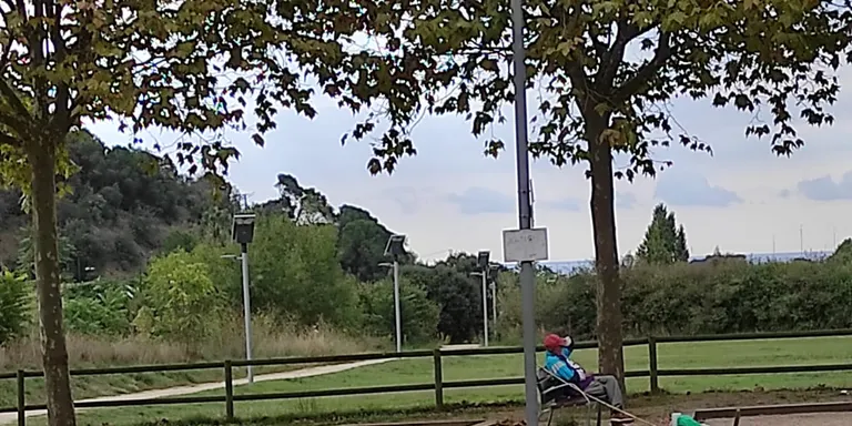 Bretolades a la zona de la petanca