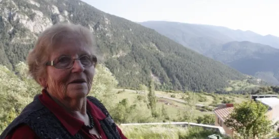 L'Emília Llorens, de Cal Peret de Cornellana, última trementinaire
