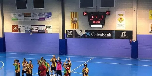 Una Pobla afectada per les baixes cau contra la PB Ligallos per 4 a 6