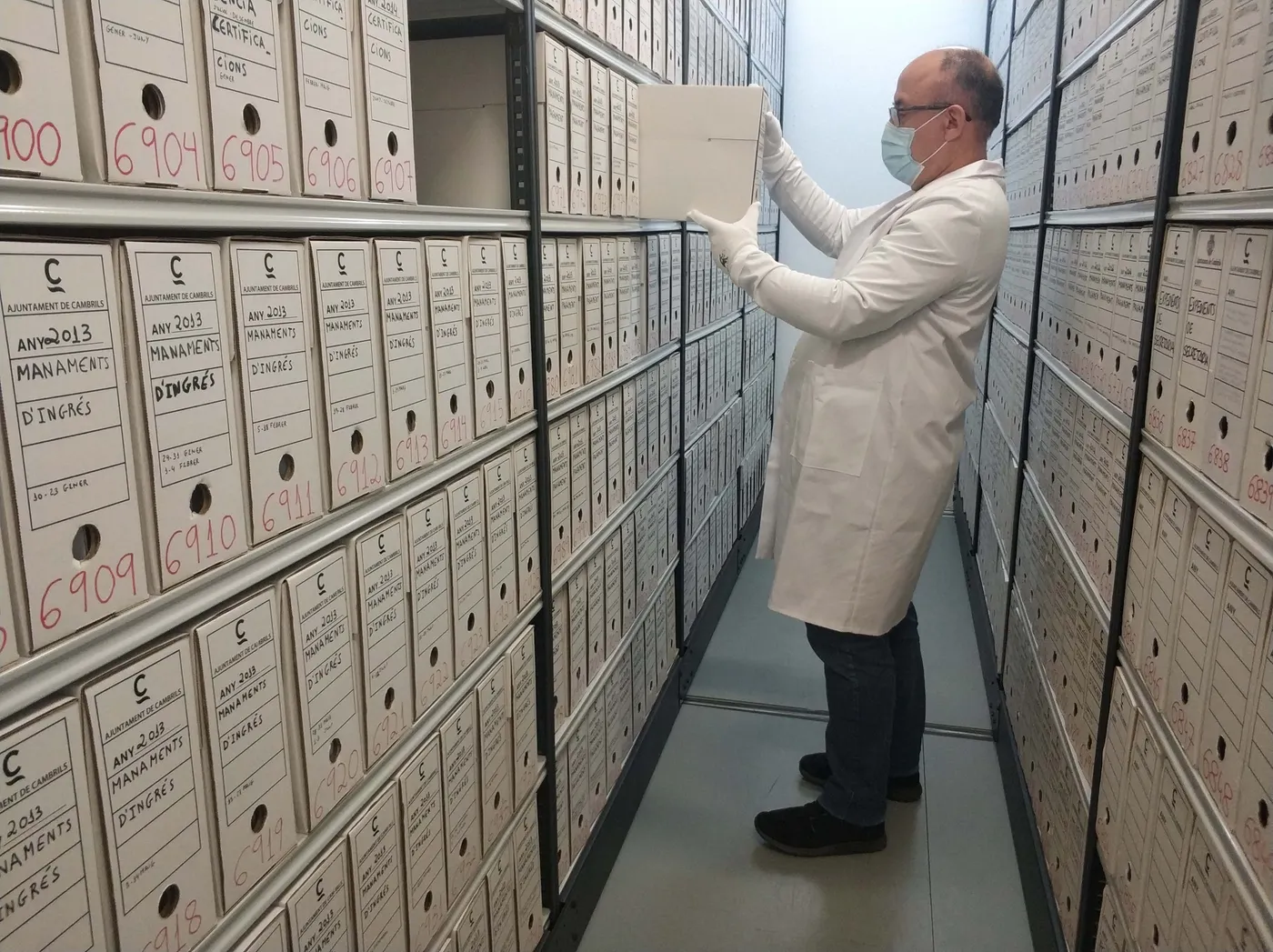 L’Arxiu Municipal de Cambrils facilita l’accés al fons històric del municipi a la xarxa