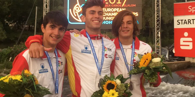 Miquel Travé, Pau Etxaniz i Eneko Auzmendi, plata en patrulles C1 homes júnior a l'Europeu d'Eslàlom