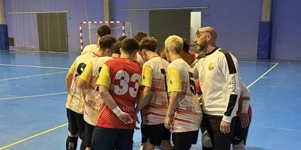 Victòria de prestigi del Juvenil de la Pobla de Montornès davant el líder (8-3)