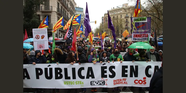 ERC, Junts, PSC i comuns acorden modificar la legislació per garantir el català a l'escola