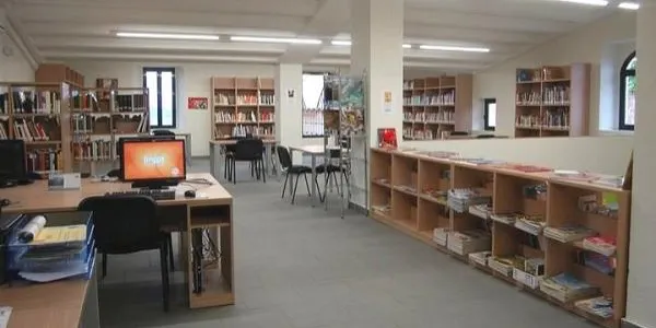 La Biblioteca Municipal de la Nou de Gaià proposa una lectura de còmic per a adults i un tast de vins el divendres 20 de setembre
