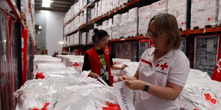 Creu Roja envia 11,4 tones d'ajut humanitari a Gaza des de Sant Martí de Tous