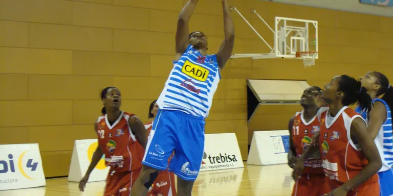 Torna el bàsquet a RàdioSeu amb el partit Cadí-Perfumerías Avenida