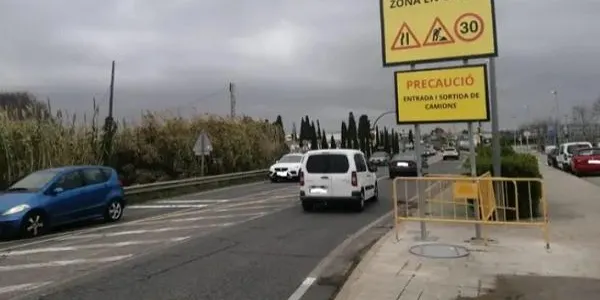 Els treballs previs del projecte de reurbanització de l’antiga carretera de la Riera a Torredembarra ja han començat