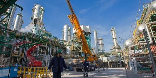 Repsol invertirà 150 MEUR en la parada de la planta química derivada programada a partir de la setmana vinent