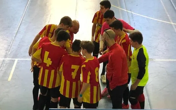 Eloi Rovira brinda una èpica victòria al Cadet de la Pobla davant l’Escola Pia Sabadell (4-3)