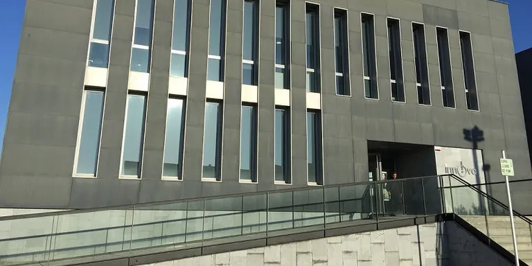 Cursos subvencionats al Centre Innova de màrqueting digital i de cocteleria