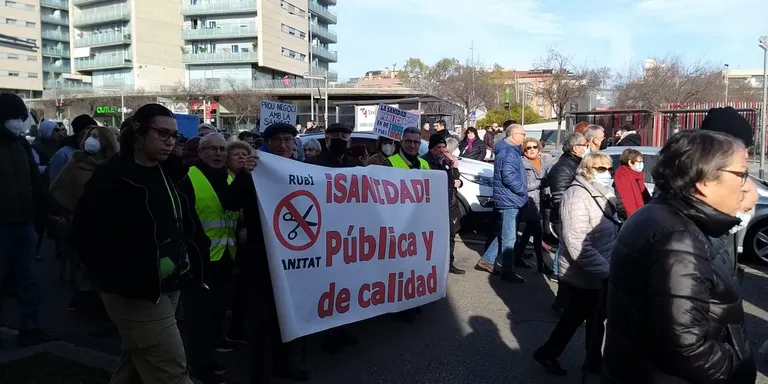 Per la seva part metges, infermeres i personal sanitari també se sumen a la vaga