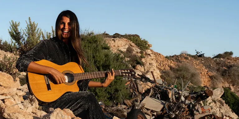 La cantautora Mireia presenta diumenge el seu EP a Biosca