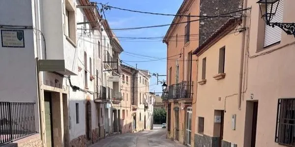 Es renova el clavegueram a un dels carrers principals de Creixell