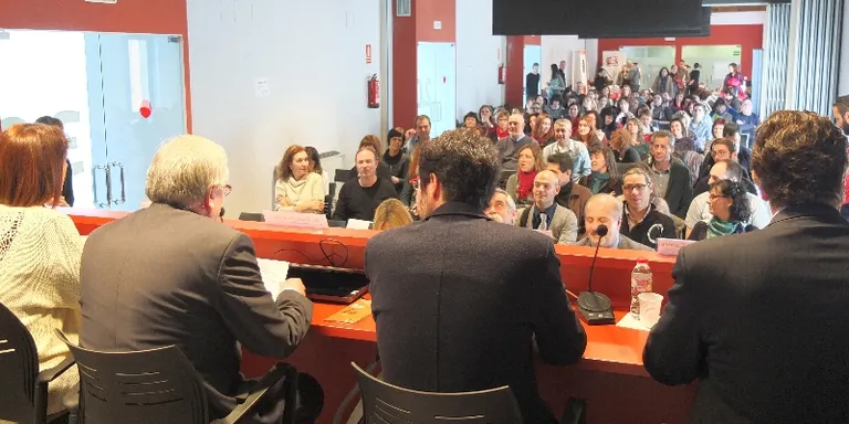 Més de 150 professors d'escoles oficials d'idiomes es troben a la Seu d'Urgell