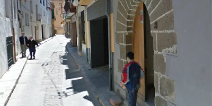 La Policia Local deté ‘in fraganti’ el presumpte autor d’un robatori en un hostal del carrer Escolàpies