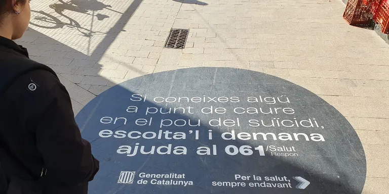 Pineda s'adhereix a la campanya «No el deixis caure al pou del suïcidi»