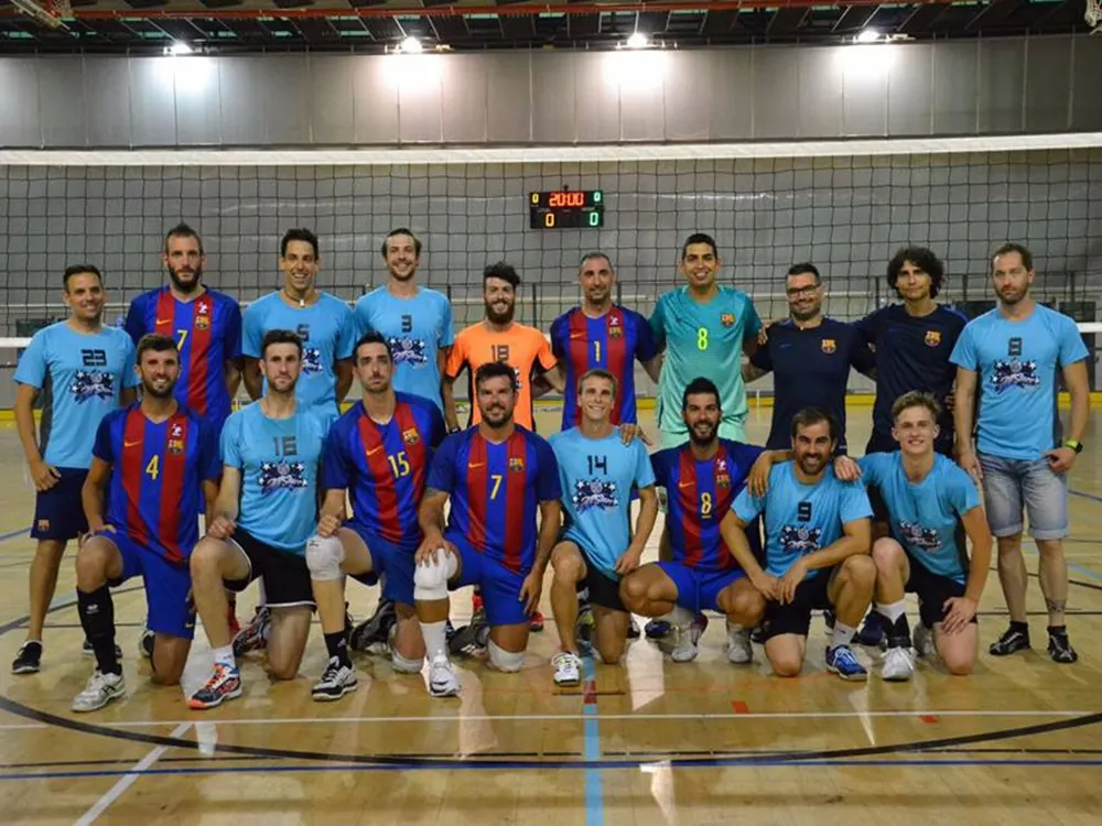 Foto de família del partit d'exhibició en categoria masculina / Foto: CVR
