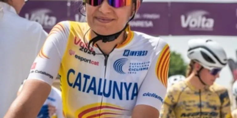 La ciclista calderina Andrea Soldevila completa la primera Volta a Catalunya femenina