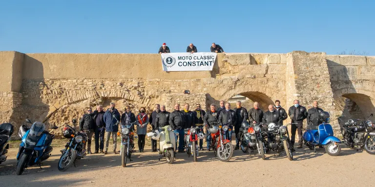 Moto Clàssic Constantí organitza una nova plantada del pessebre al Pont de les Caixes