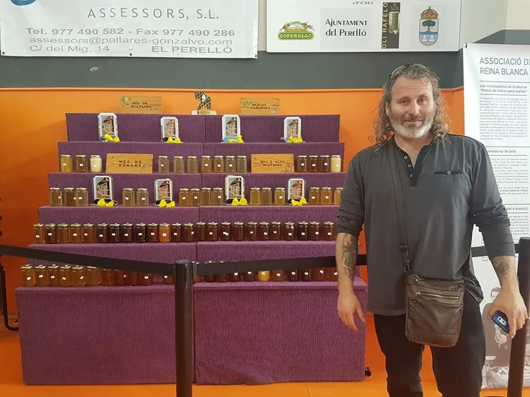 La mel Els Cirerers Blancs guanya el concurs de la fira del Perelló