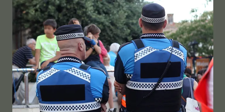 Detinguda la presumpta autora d’un robatori interior de domicili