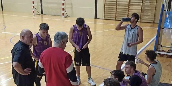 El CB Altafulla Sub25 clou la primera fase amb una darrera victòria contra el CB Bellvei ‘B’ (41-76)