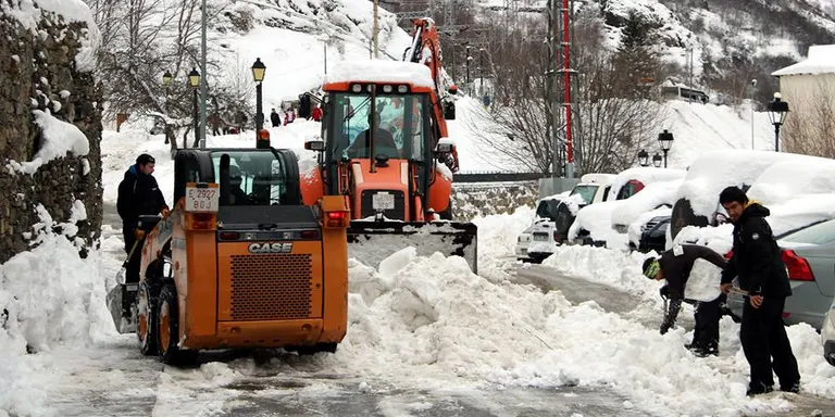 Els pobles del Pallars intensifiquen la neteja de la neu