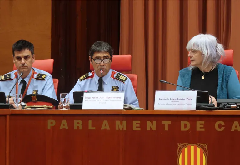 Trapero defensa la jerarquia als Mossos i critica “formes plurals de decisió” que poden servir per “traspassar límits”