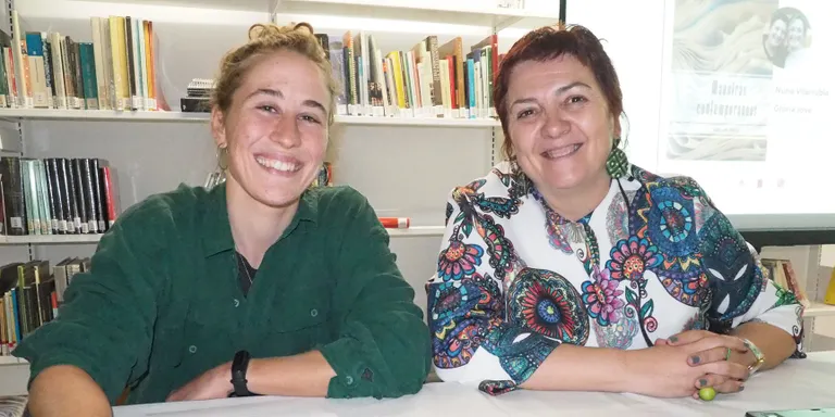 Glòria Jové dóna a conèixer el seu treball sobre l'ofici de mestre