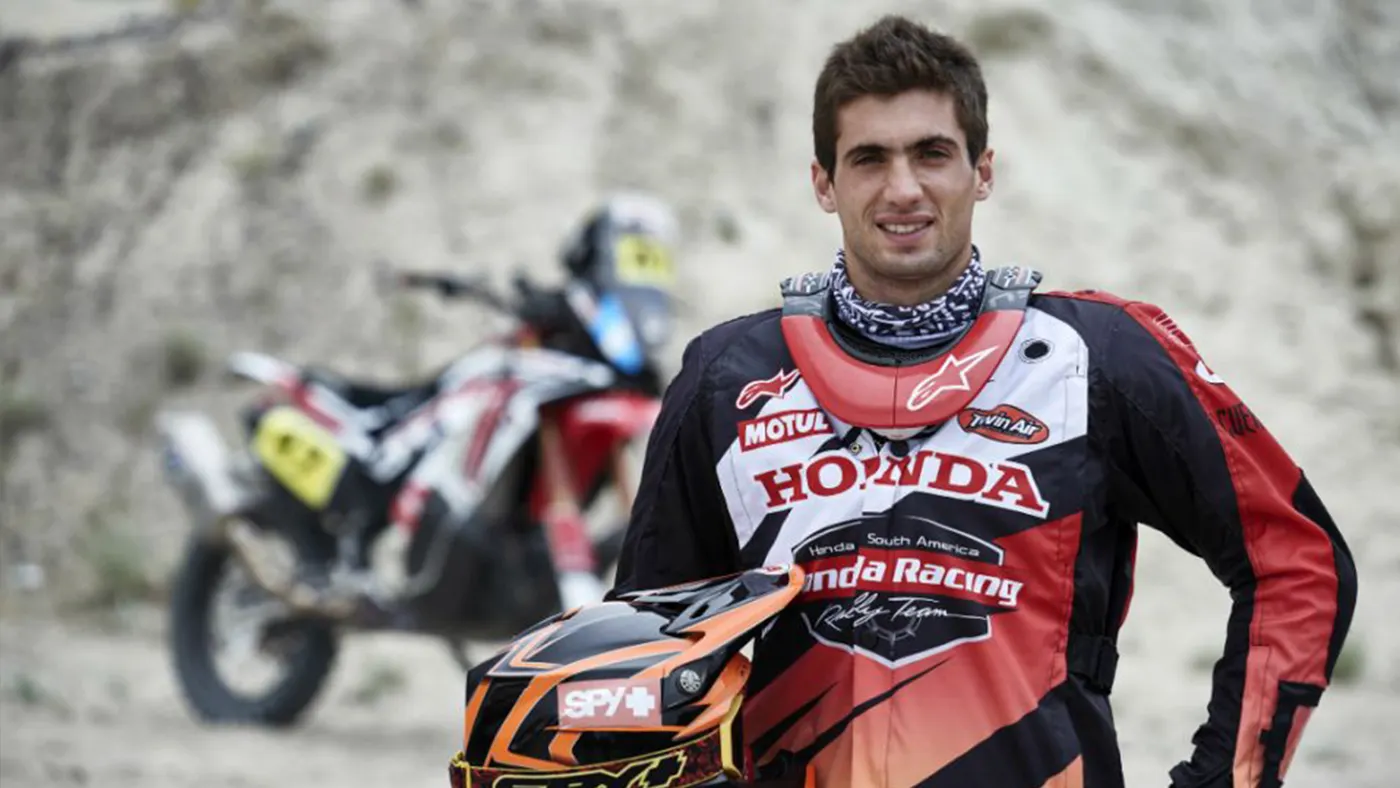 Dakar 2021: Benavides guanya en motos, i Sainz es complica la vida