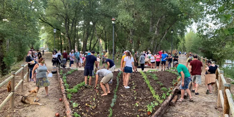 Neix una associació a Senterada que promou els jardins comestibles