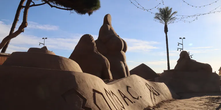 Vuit imatges icòniques de la història de l'art, protagonistes del 23è pessebre de sorra de la Pineda