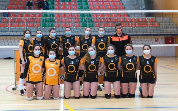 El CEVOL Torredembarra remunta al CV Martorell i passa a la fase final com a campió de grup (2-3)